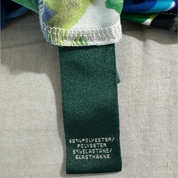 Lauren Ralph Lauren Blue Floral Wrap Sheath
Dress sz 10 - Picture 5 of 5